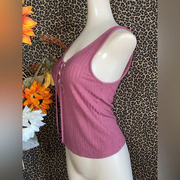 🌻5/$25🌻CHARLOTTE RUSSE Dusty Pink Ribbed Lace-Up Cropped Tank Top | X-SMALL | - Picture 3 of 6